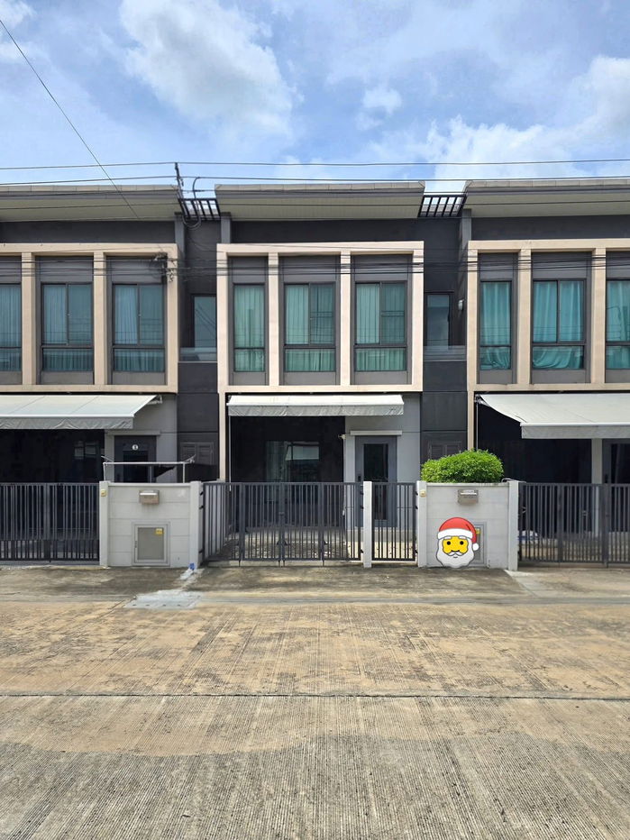 รูป 🏡 ให้เช่าทาวน์โฮม 2 ชั้น พร้อมอยู่ ใกล้เมกะบางนา เพียง 25,000 บาท/เดือน (รวมส่วนกลางแล้ว!) - รูปที่ 1/21