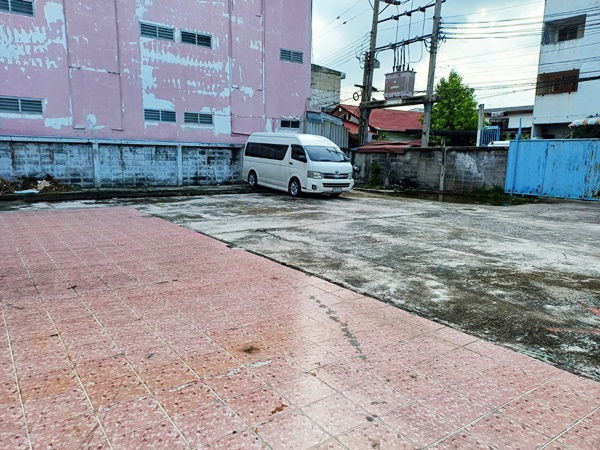 รูป ขายที่ดิน 150 ตรว. ซอยลาซาล 26 สุขุมวิท 105 (ใกล้ BTS แบริ่ง) แขวงบางนา เขตพระโขนง - รูปที่ 3/7