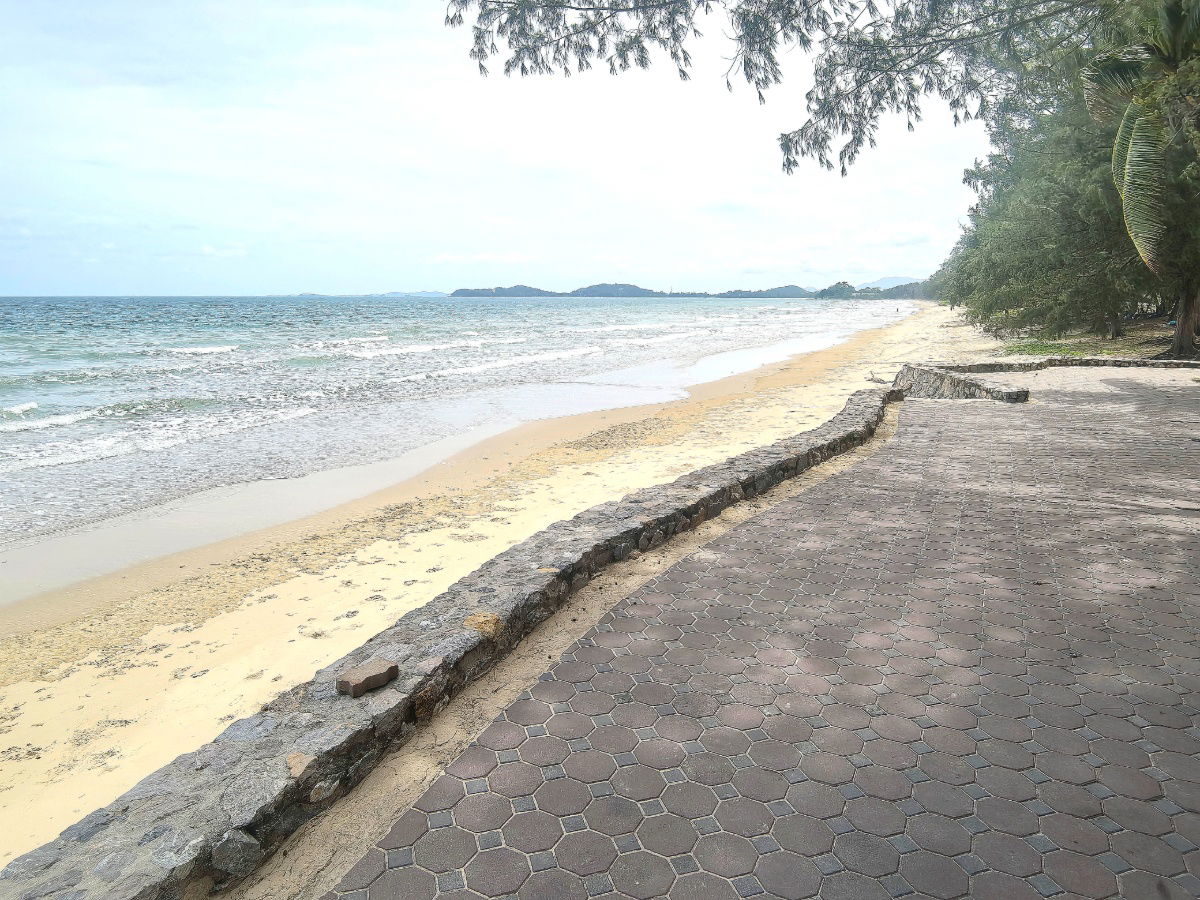 รูป หาดแม่พิมพ์เป็นรีสอร์ทชื่อดังในจังหวัดระยอง  - รูปที่ 24/25