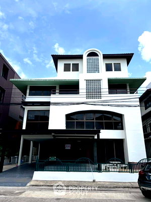 เช่าบ้านเดี่ยว ม.รามคำแหง : บ้าน 1-ห้องนอน ใน พลับพลา (ID 2259907)