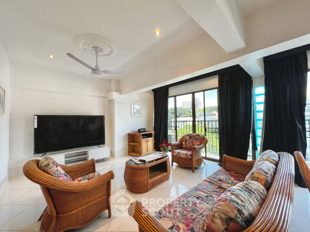 picture 1-BR Condo at Sombat Pattaya Condotel close to Phratamnak (ID 1361000) - 13/14