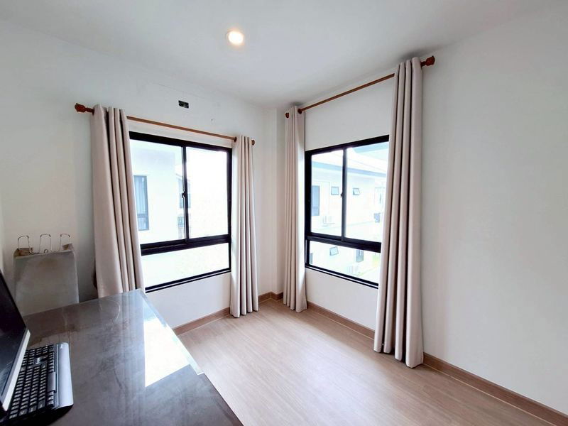 รูป ✨✨✨หมู่บ้านมิตติ ลำลูกกา คลอง 6 – ราคาพิเศษ!   โอกาสดีทั้งอยู่เองและลงทุน 🏡 - รูปที่ 18/20