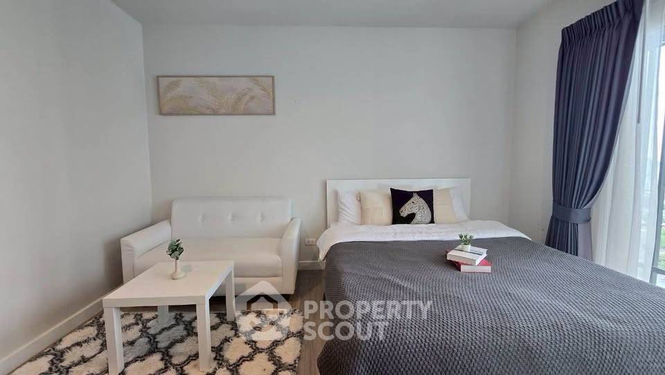 picture Studio Condo at Metro Sky Wutthakat near BTS Wutthakat (ID 2260663) - 1/11