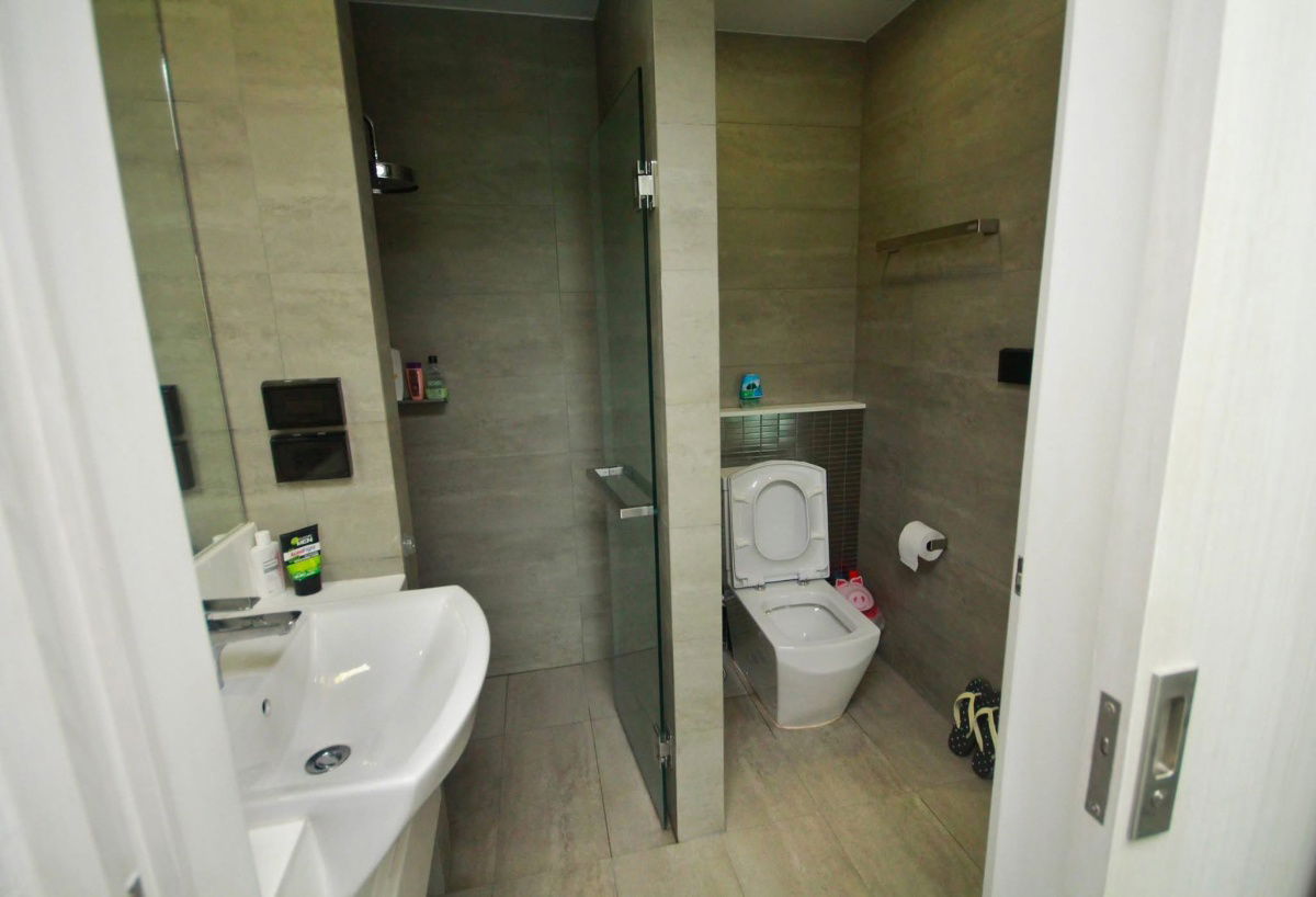 picture Play condo for sale : 2bedrooms near Maya mall and Nimman  : Tel. 082-3899314 (Boo) - 7/15