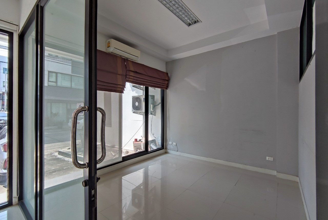 รูป อาคารพาณิชย์ สำหรับขาย Business Town  บางเสาธง บางเสาธง สมุทรปราการ - รูปที่ 12/20