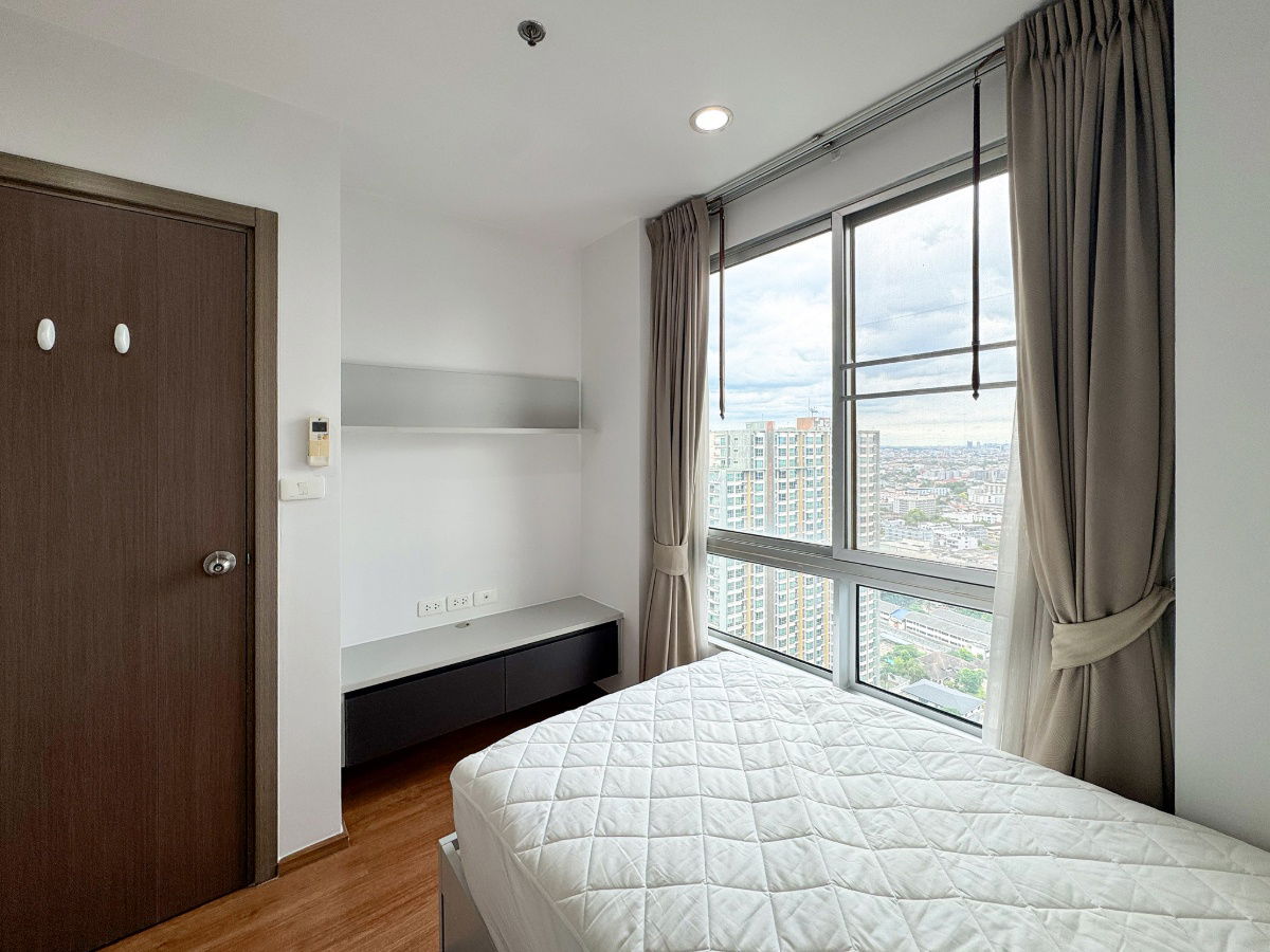 picture Rare Corner Unit with Panoramic View – The Base Sukhumvit 77 Prime location on Sukhumvit 77, just 2 minutes to BTS Onnut & Habito Mall - 15/22