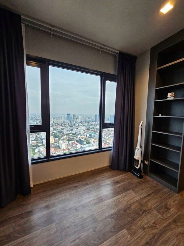 รูป [ขาย | SALE : SN95010] 🏢ไลฟ์ ลาดพร้าว แวลลีย์ | ทำเลทอง ใจกลางลาดพร้าว 🚆ใกล้รถไฟฟ้า BTS และ MRT พหลโยธิน เดินทางสะดวก เชื่อมต่อทุกการเดินทาง  - รูปที่ 3/10