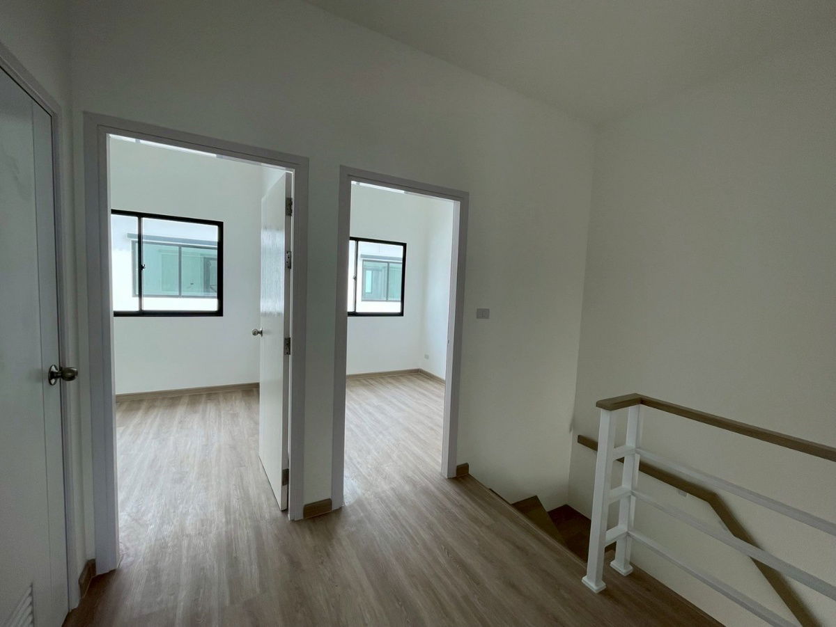 picture Urgent💥Townhome 2 floor  2.85 MB. - 9/15