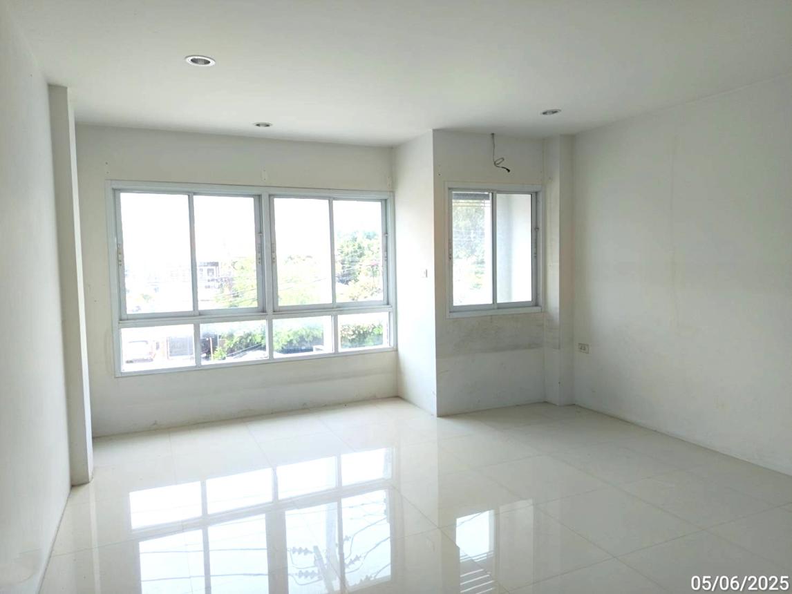 picture SHOP_HOUSE for sale  Nong Phai Lom Muang Nakhon Ratchasima Nakhon Ratchasima - 18/28
