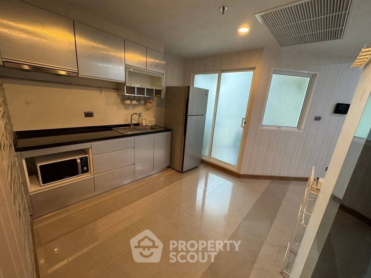 picture 2-BR Condo at Supalai Wellington near MRT Thailand Cultural Centre (ID 2249652) - 7/10