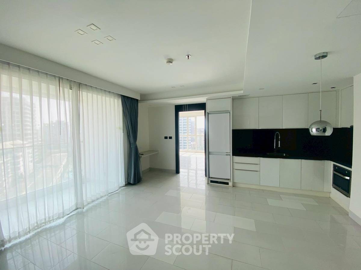 picture 2-BR Condo at Sky Residences Pattaya close to Pattaya (ID 2259949) - 3/12