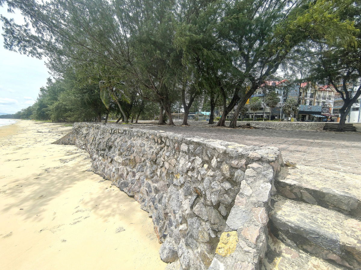 รูป หาดแม่พิมพ์เป็นรีสอร์ทชื่อดังในจังหวัดระยอง  - รูปที่ 25/25