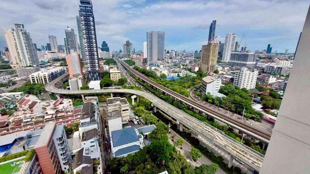 picture code : B19 Villa Sathorn Bedroom : 2  Bathroom : 2  - 15/18