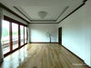 listing thumbnail image 32