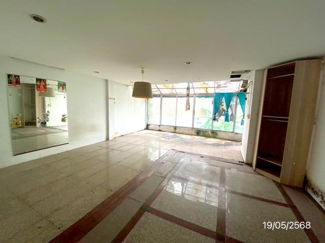 picture SHOP_HOUSE for sale  Jom Phon Chatuchak Bangkok - 10/58
