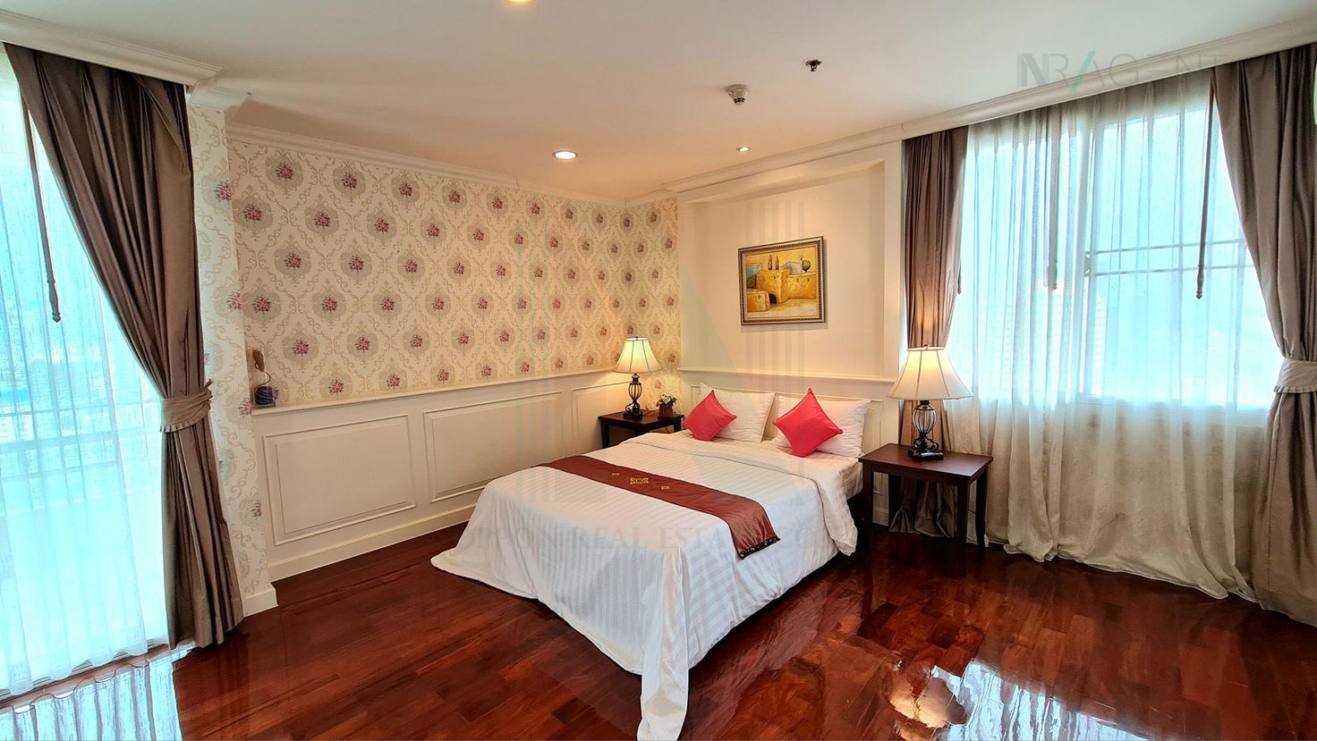 รูป 🔺 ให้เช่าคอนโด ปิยะทิพย์ เพลส อาคาร 1 ชั้น 24 Duplex 4 ห้องนอน ขนาด 375.00 ตรม ใกล้ ใกล้ BTS พร้อมพงษ์ - รูปที่ 4/8