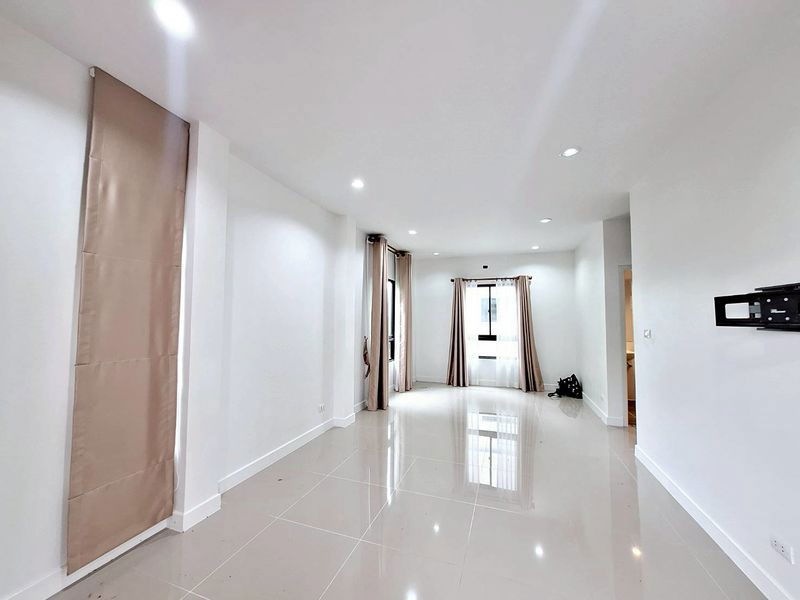 รูป ✨✨✨หมู่บ้านมิตติ ลำลูกกา คลอง 6 – ราคาพิเศษ!   โอกาสดีทั้งอยู่เองและลงทุน 🏡 - รูปที่ 7/20