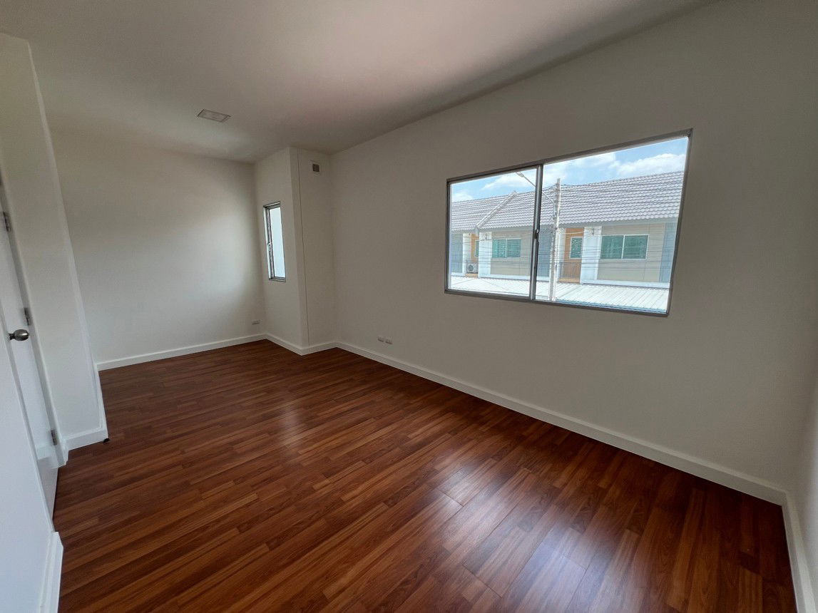 picture TOWN_HOUSE for sale  Bung Si Racha Chonburi - 17/20