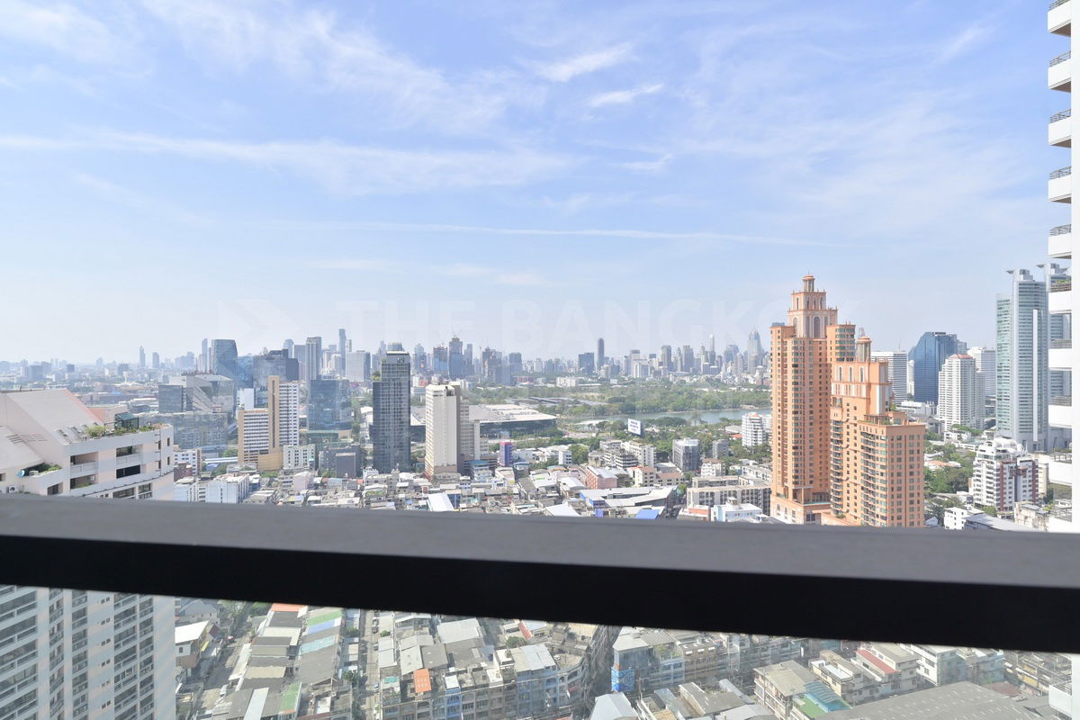 รูป The Lumphini 24 🏙️ วิวเมืองสวย สิ่งอำนวยครบ 🛋️ ใกล้ BTS พร้อมพงษ์ - รูปที่ 10/11