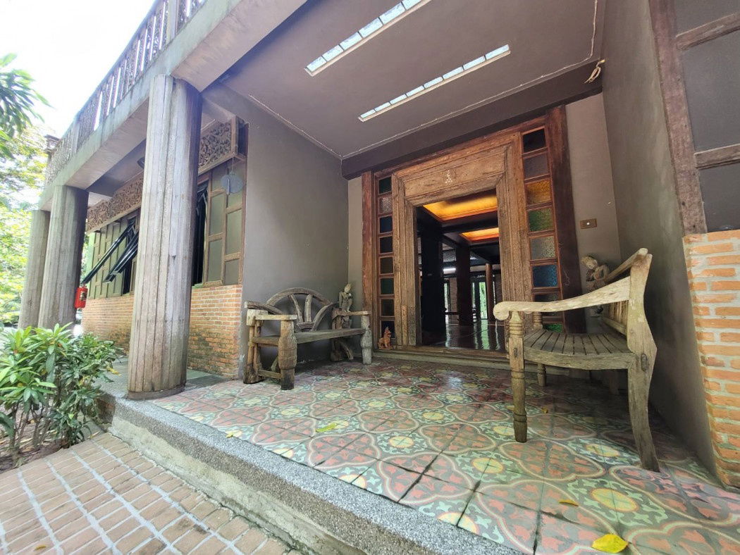 รูป ให้ เช่า บ้านหรูเรือนไทยพร้อมที่ดิน​รวม​ 8 ไร่​ ชานเมืองใกล้มีนบุรี​​ รายล้อมไปด้วยต้นไม้นานาพรรณ​ สงบร่มรื่น เหมือนอยู่บ้านพักตากอากาศ​​ - รูปที่ 5/12