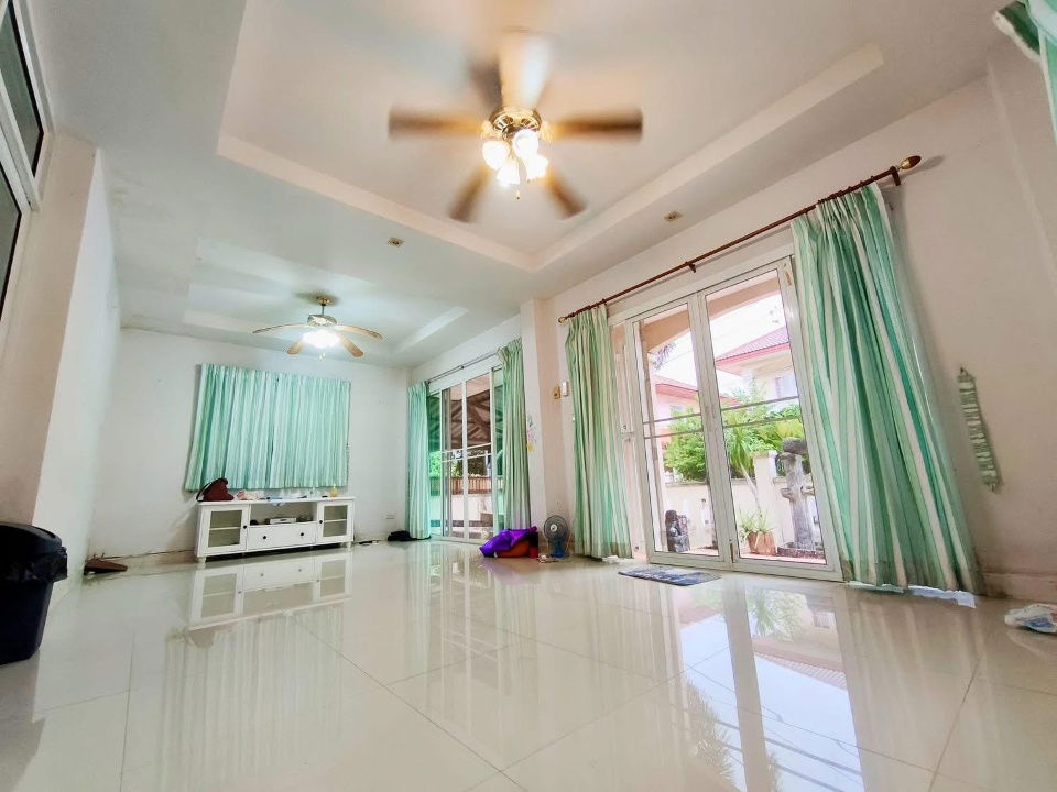 รูป code : B76 ให้เช่าบ้านเดี่ยว หมู่บ้านอริสรา 4 | บ้านหัวมุม พื้นที่เยอะ จอดรถได้หลายคัน - รูปที่ 1/8