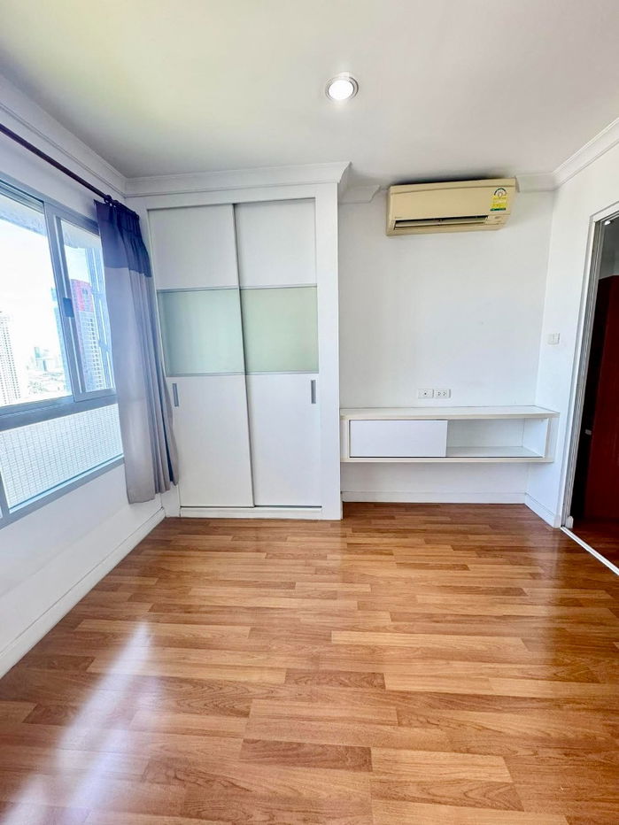 รูป code : B56 ให้เช่าคอนโด ลุมพินี เพลส พระราม 9 - รัชดา (Lumpini Place Rama 9 - Ratchada) | อาคาร C ชั้น 22 วิวไม่โดนบัง ใกล้ MRT พระราม 9 เพียง 700 ม. - รูปที่ 2/13