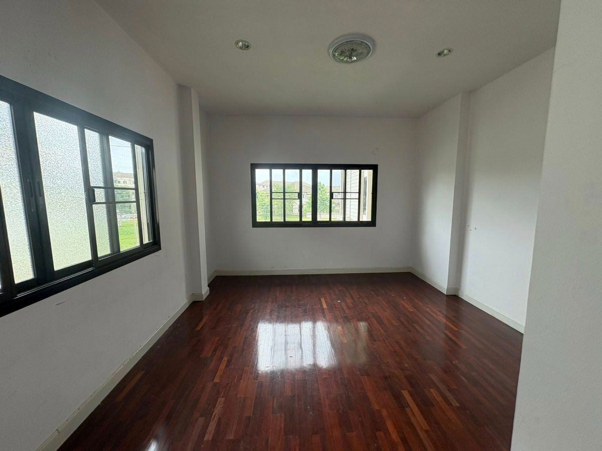 picture 2-storey detached house, Kritsana Village, Rama 5 - Kanchanaphisek (ready to sell as is, 6.5 mb, market price 8.5 mb) - 11/14