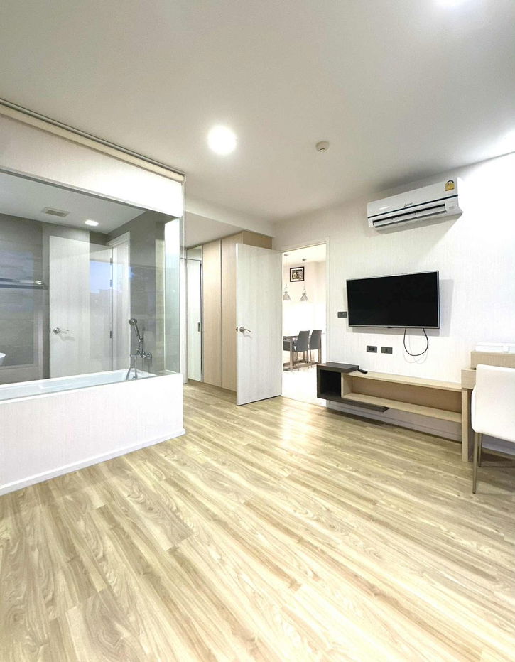 picture Play condo for sale : 2bedrooms near Maya mall and Nimman  : Tel. 082-3899314 (Boo) - 3/24