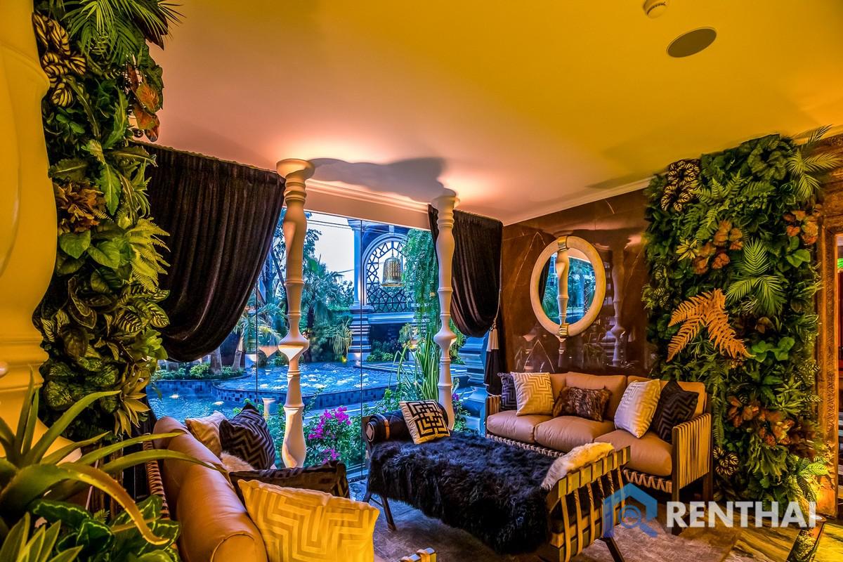 picture Hot Deal  Only 1 Unit Available  The Riviera Monaco 1 Bedroom with Jacuzzi - 18/25