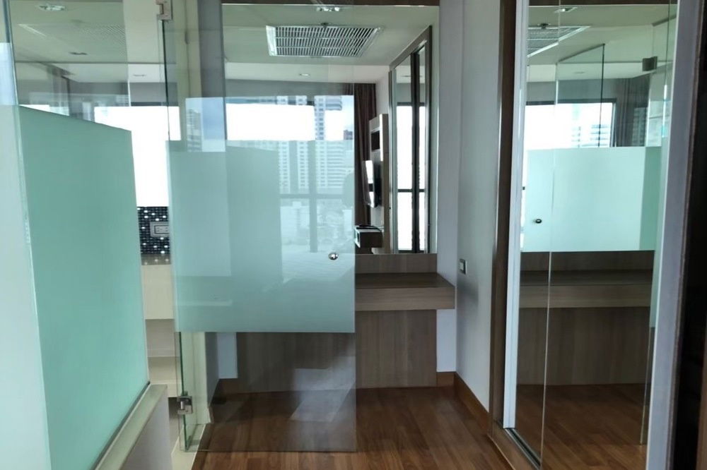 picture 🔥 For Rent !! 🔥 Code C20221201501..........The Address Sathorn , 2 bedroom, 2 bathroom, high floor 14++, City View, furnished, ready to move in 📣📣 - 8/11