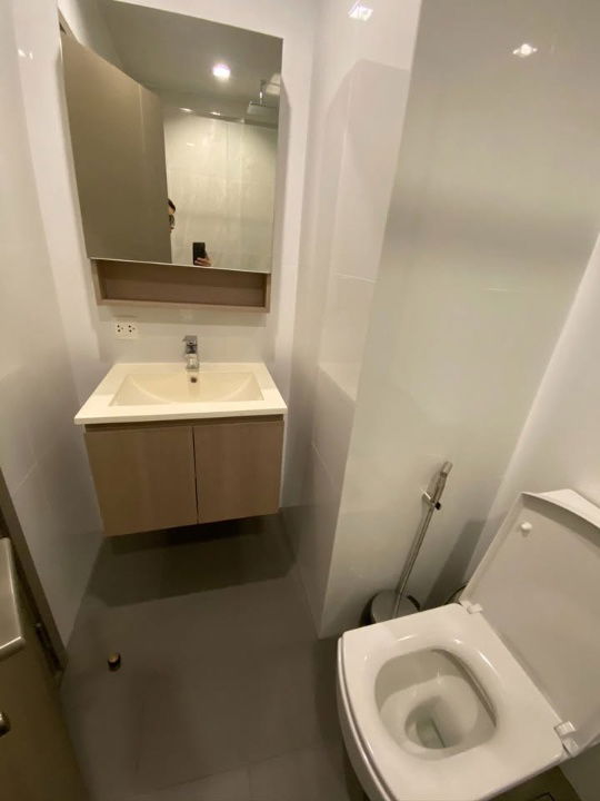 picture High-rise condo with beautiful views, 2 bedrooms, 2 bathrooms, for rent, near Wong Sawang MRT Station. Fully furnished. - 15/18
