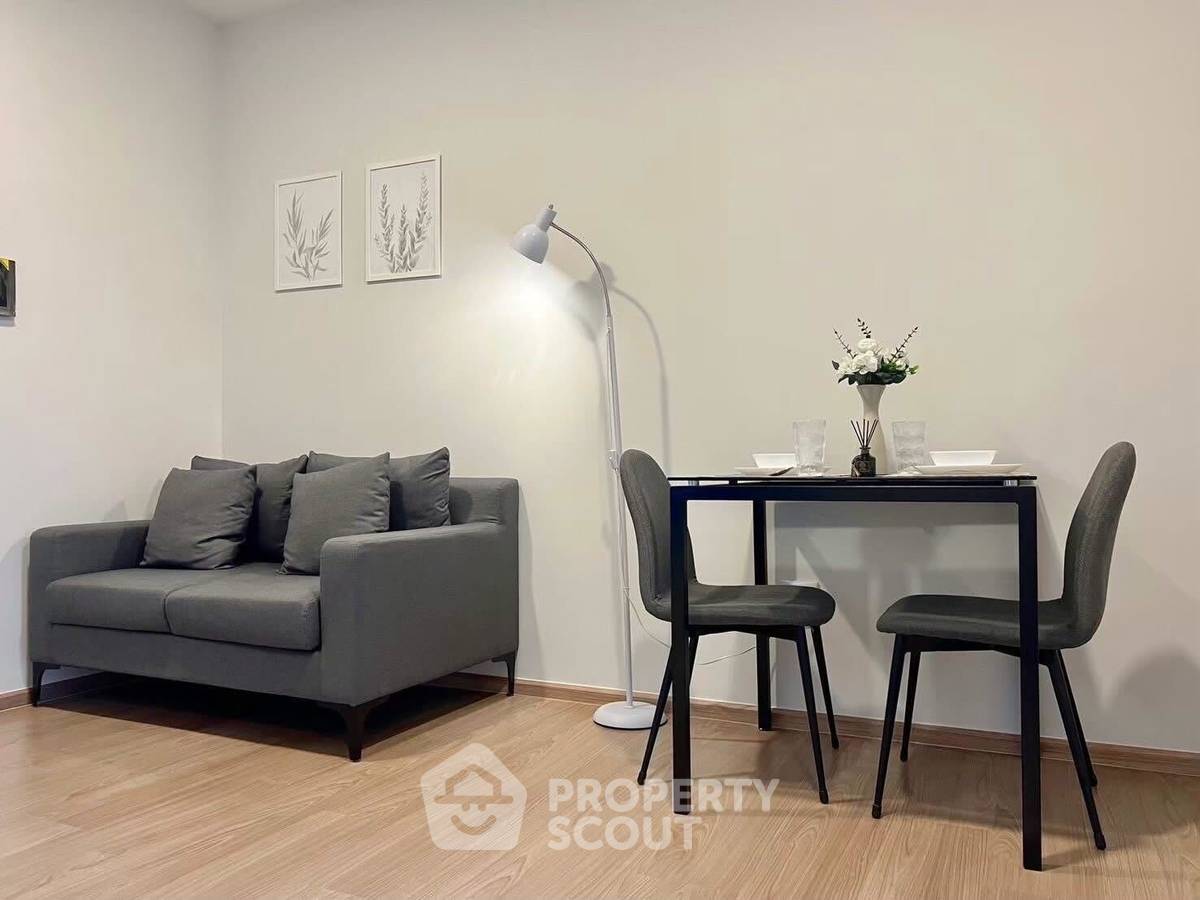 picture 1-BR Condo at Chewathai Pinklao near MRT Bang Yi Khan (ID 2260660) - 9/18