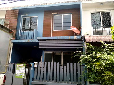 ทาวน์โฮม เขตลาดพร้าว : ทาวน์เฮ้าส์ สำหรับขาย บ้านอารียา เดอะคัลเลอร์ส พรีเมี่ยม จรเข้บัว เขตลาดพร้าว กรุงเทพมหานคร