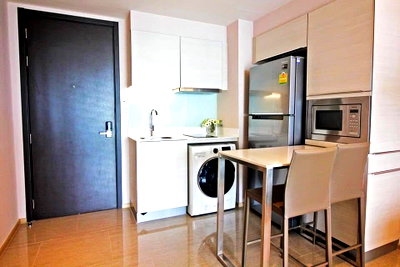 คอนโดให้เช่า : For rent H Sukhumvit 43 ตกแต่งสวย เฟอร์และเครื่องใช้ไฟฟ้าครบ พร้อมเข้าอยู่ ใกล้ BTS พร้อมพงษ์ RW006817 