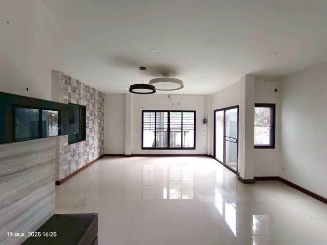 รูป บ้านเดี่ยว สำหรับขาย ดิ ไอริช บางกระทึก สามพราน นครปฐม - รูปที่ 3/34