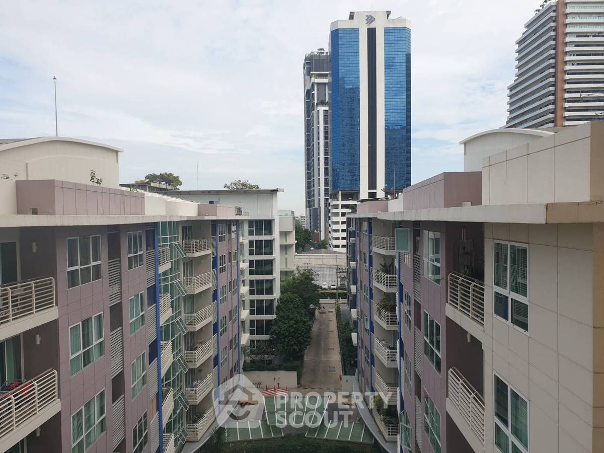 picture 2-BR Condo at Le Premier 2 Condominium near BTS Thong Lor (ID 1981846) - 4/14