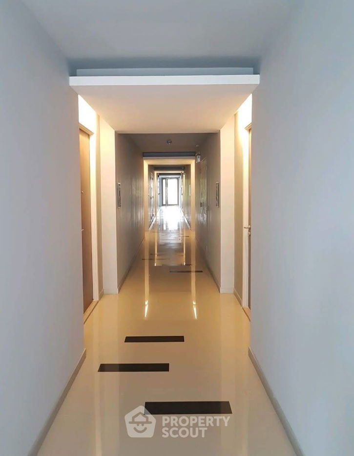 picture 2-BR Condo at G Haus Condominium in Samrong Nuea (ID 2260655) - 2/21