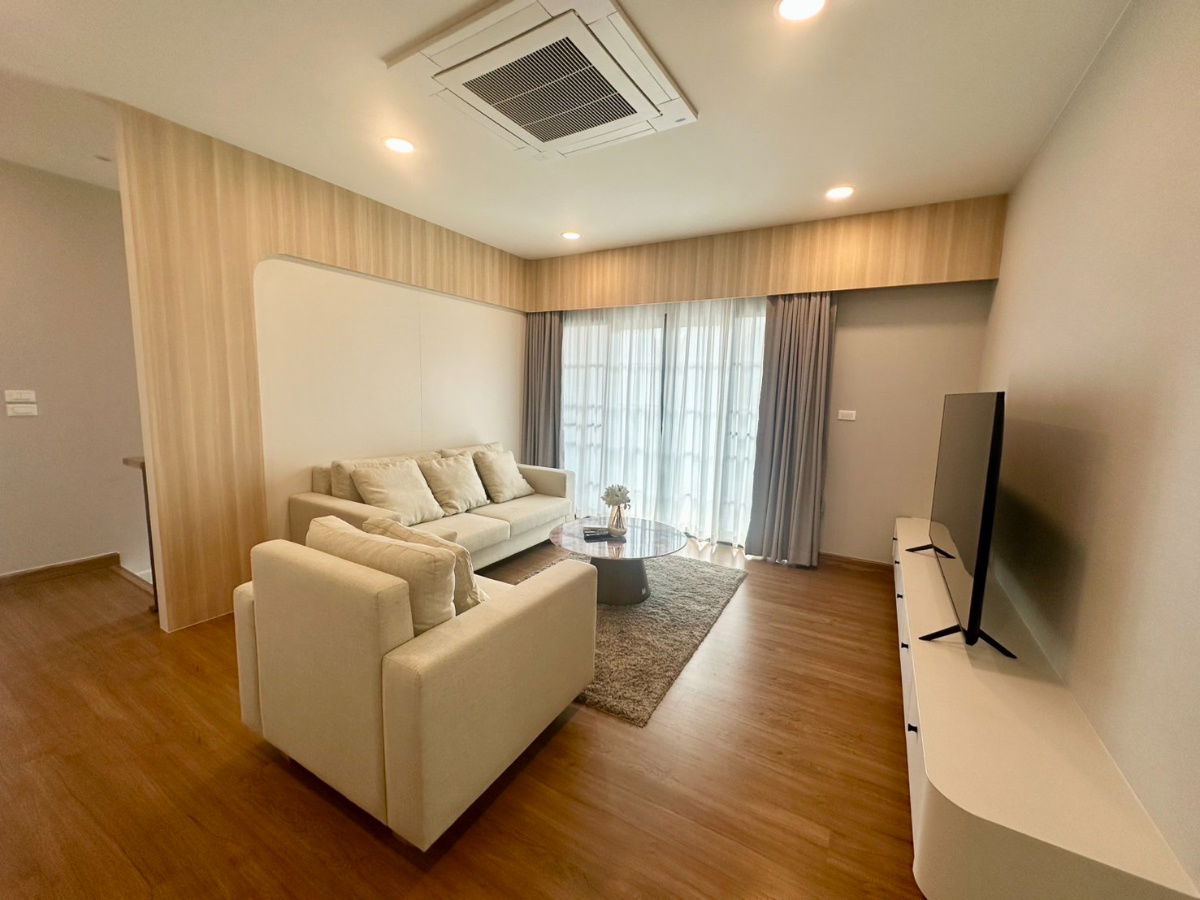 picture WS2411 🏡 Single house Centro Bangna - behind Mega 800 meters, corner house, garden view, next to main road, only 150,000 baht/month - 7/18