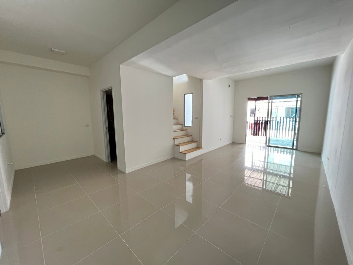 picture TOWN_HOUSE for sale  Bung Si Racha Chonburi - 13/20