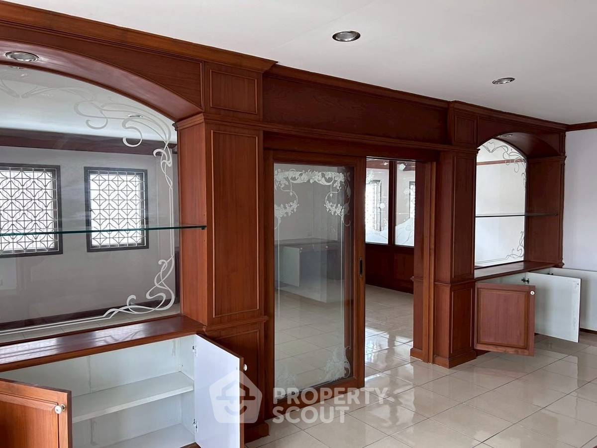 รูป บ้าน 1-ห้องนอน ใน พลับพลา (ID 2259907) - รูปที่ 18/18