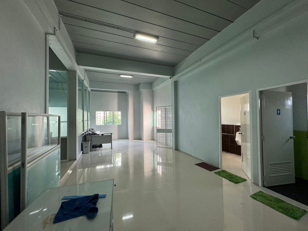 รูป เช่า โฮมออฟฟิต 3 ชั้น เนื้อที่ 105 ตร.วา พื้นที่ใช้สอยกว่า 500 ตร.เมตร ใจกลางอมตะนคร ชลบุรี (S03-1656) - รูปที่ 14/20