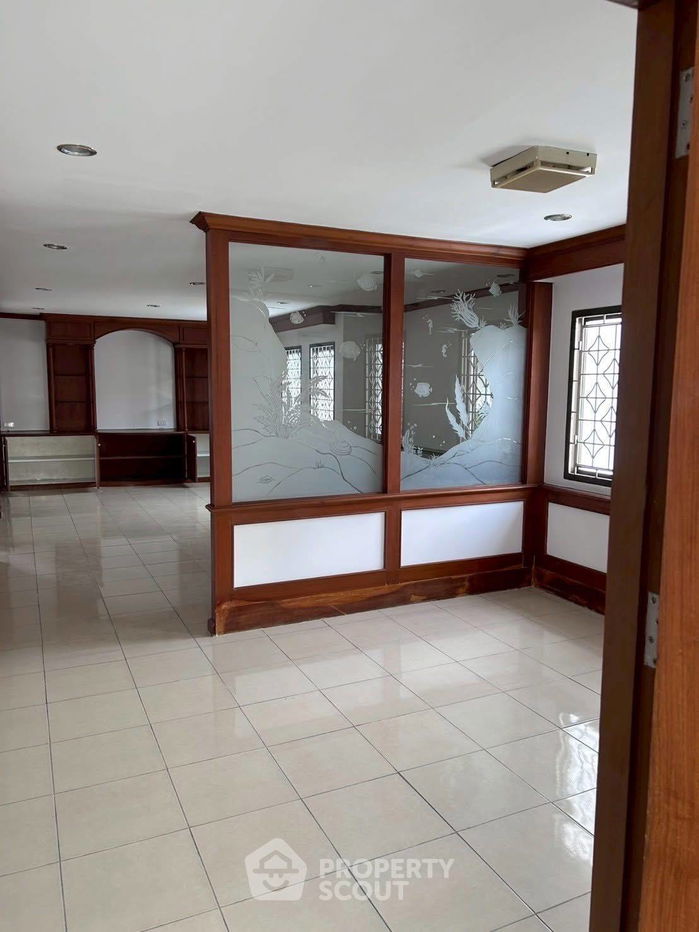 รูป บ้าน 1-ห้องนอน ใน พลับพลา (ID 2259907) - รูปที่ 11/18