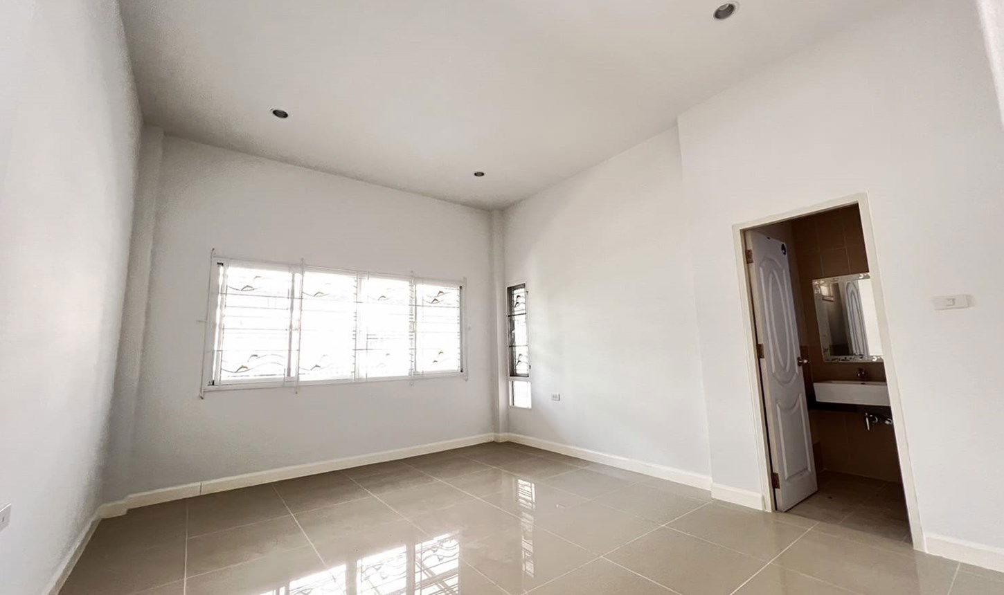 picture TOWN_HOUSE for sale  Bo Win Si Racha Chonburi - 17/20