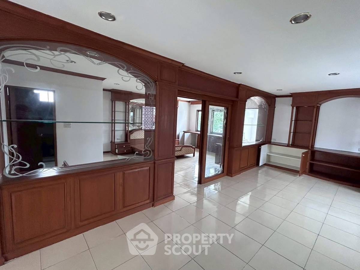 รูป บ้าน 1-ห้องนอน ใน พลับพลา (ID 2259907) - รูปที่ 13/18