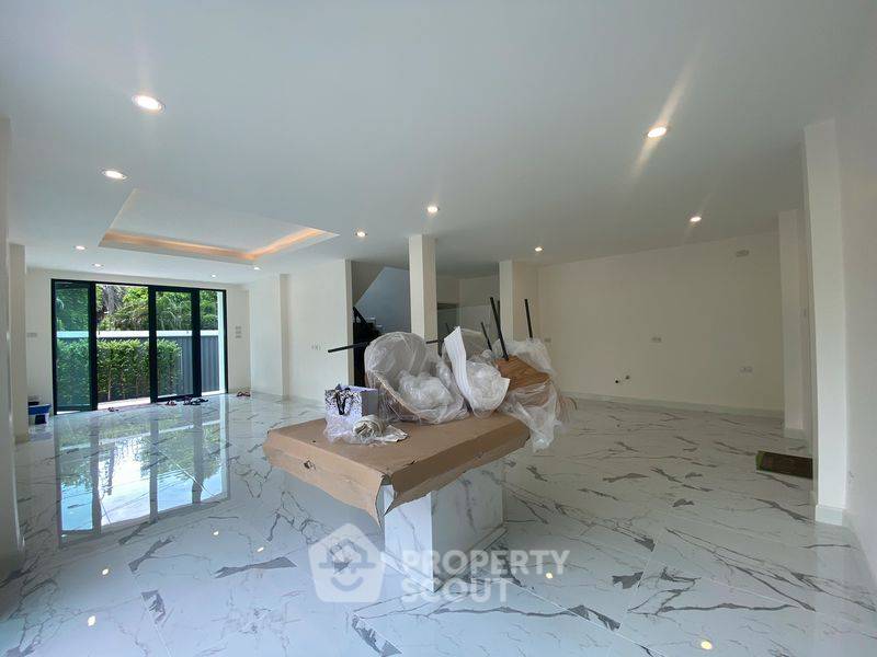 picture 3-BR House at Pakamas Village in Suan Luang (ID 2259441) - 9/25