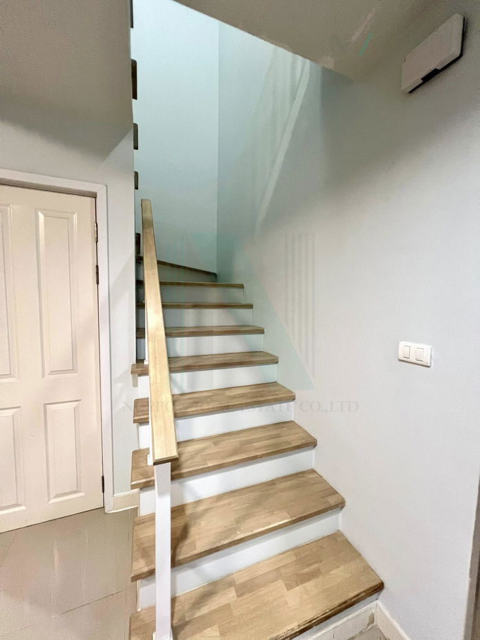 picture 🎉 For Rent 2-story Townhouse THE COLORS BANGNA-WONGWAEN 3 3 bedroom 2 bathroom - 4/8