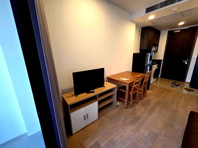 Condos for rent Chulalongkorn University : 💥CP-8545💥 Ashton Chula - Silom 👉Line : @mastercondo