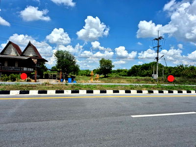 ที่ดิน นครนายก : ขายที่ดินเปล่า 51-0-47 ไร่ ติดถนน 4 เลน ต.บ้านพริก อ.บ้านนา จ.นครนายก ราคาดี