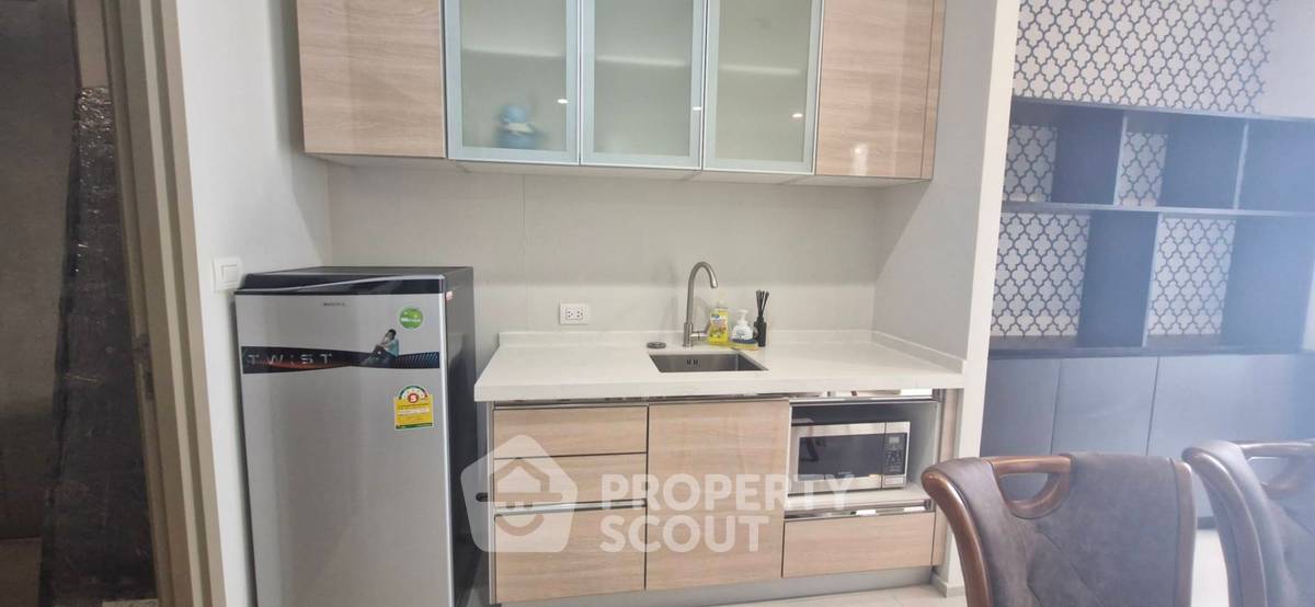 picture 1-BR Condo at Noble Ploenchit near BTS Phloen Chit (ID 1430518) - 3/15