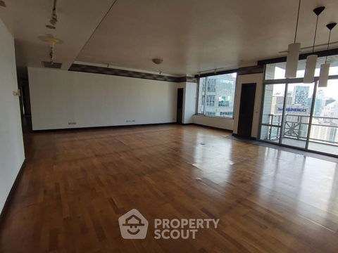 3-BR Condo at All Seasons Mansion Condominium near BTS Phloen Chit (ID 1938329)